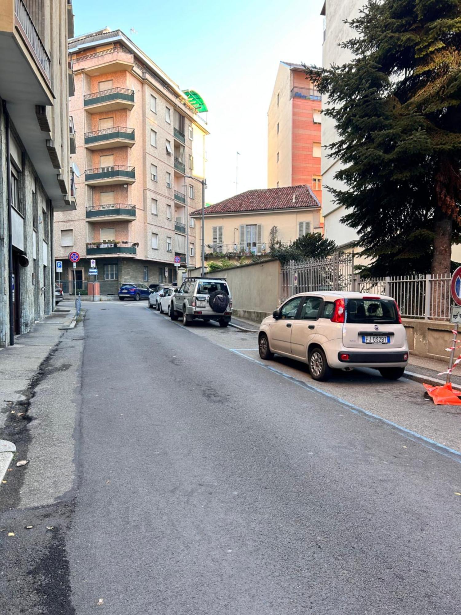 Bon Bon Del Centro No Ztl A Due Passi Da Piazza Alfieri Apartment Asti Bagian luar foto